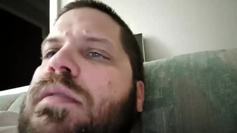 handsomedaddy198923 online show from September 25, 8:43 am