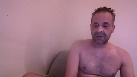 handsomepenis20cm online show from March 6, 9:25 pm