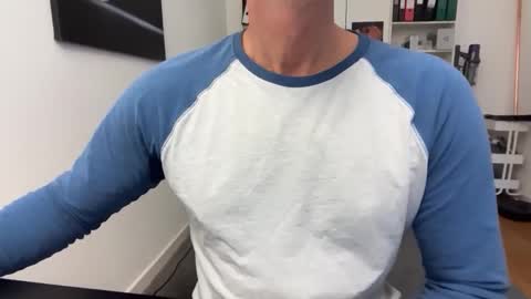 hanky online show from November 12, 7:43 am