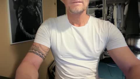 hanky online show from December 30, 9:48 am