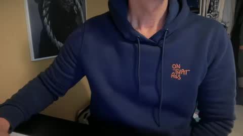 hanky online show from February 7, 10:08 am