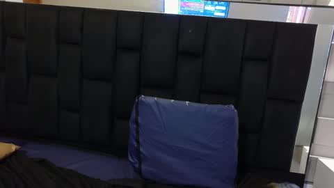 Hanna online show from November 15, 8:43 pm