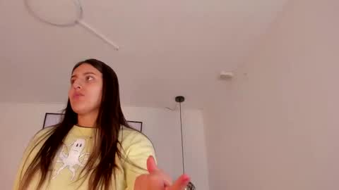 hanna__evans_ online show from October 17, 12:20 pm