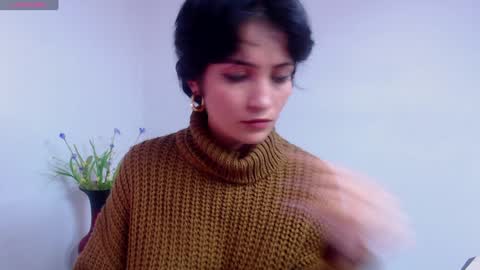 Sara online show from February 5, 8:04 pm