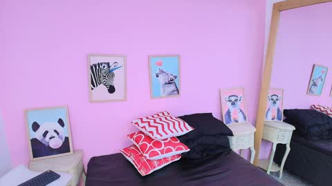  Hanna  online show from December 19, 10:56 am