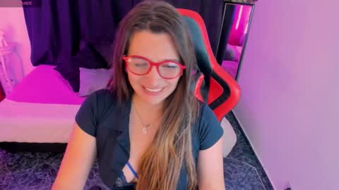 hanna_ma online show from March 18, 8:37 pm