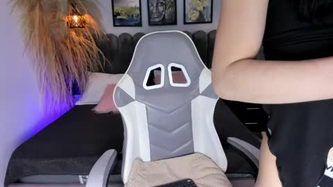 Hanna online show from April 18, 12:40 pm