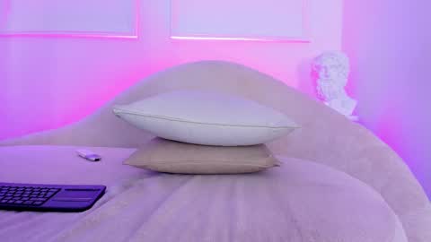 Snapshot of hanna_moonlight_ chatting on February 18, 2:38 am Hanna online show from February 18, 2:38 am