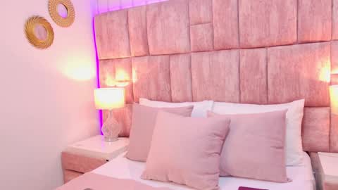 HannaDawsons online show from September 28, 2:53 am