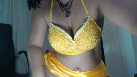 SARA  online show from July 12, 6:44 pm