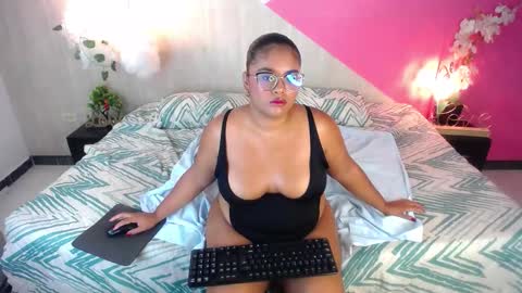 Snapshot of hannah__jackson chatting on October 20, 12:21 pm Hannah online show from October 20, 12:21 pm