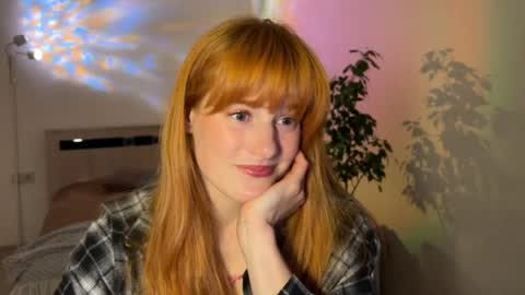 hannah levis  online show from April 20, 6:55 pm