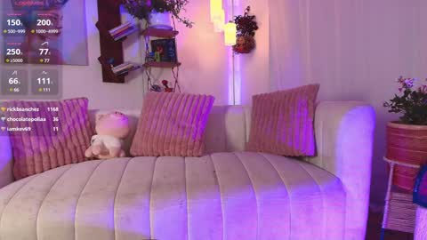 hannah_lovee online show from February 7, 6:45 am