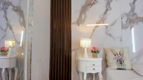 Hannahill69 online show from April 15, 5:33 am