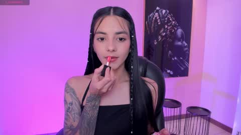 Snapshot of hannahjamesx chatting on September 20, 6:55 pm HANNAH J online show from September 20, 6:55 pm