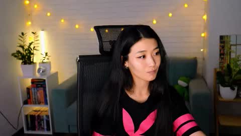 hannarosie online show from September 30, 8:30 pm