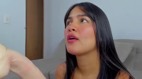 Hanna online show from November 10, 3:04 pm