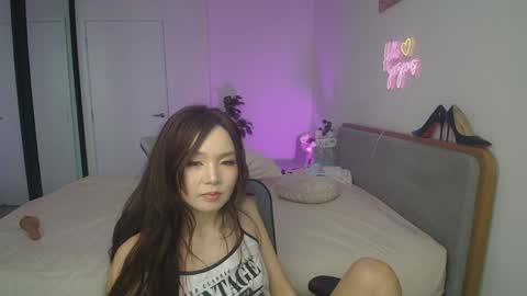 HannaVibe online show from April 18, 1:40 am