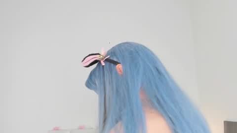 Hannah online show from March 4, 2:06 am