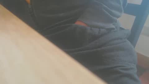 hannes_k online show from October 11, 11:48 am