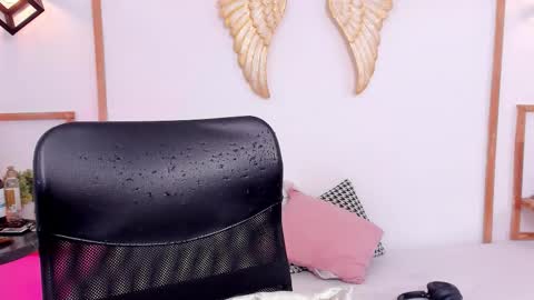 Hanny online show from December 17, 5:08 pm