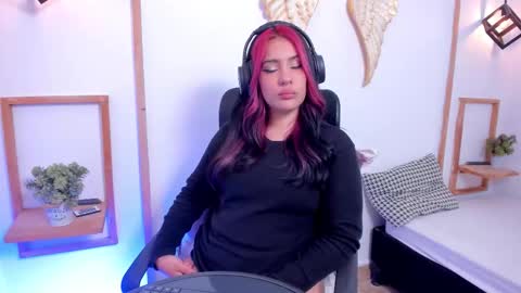 Hanny online show from January 5, 5:27 pm