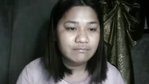 happy00725310 online show from February 9, 8:24 pm