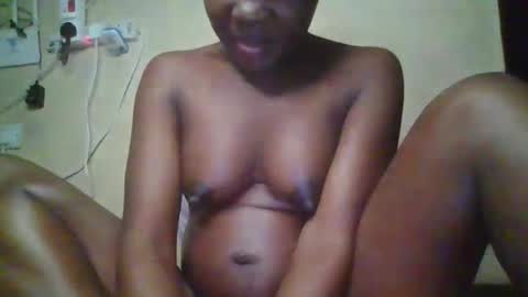 happy_dimple online show from October 7, 10:44 am