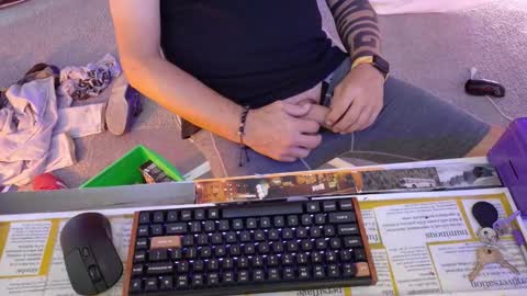 Josh Hamilton online show from November 18, 7:06 pm