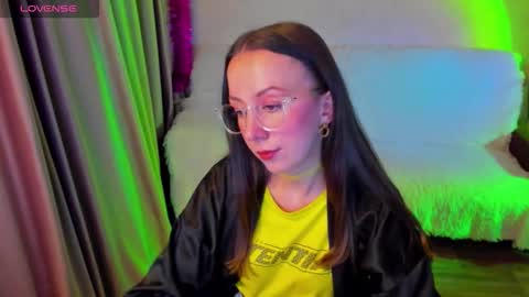 Stephanie online show from January 8, 6:25 pm