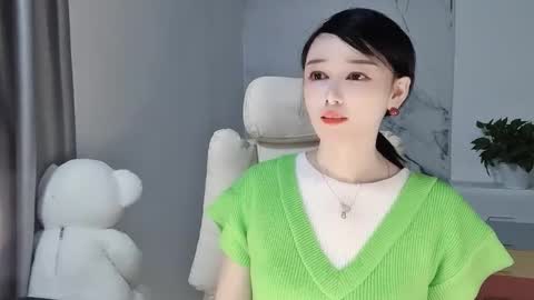 Daisy online show from March 12, 5:49 pm