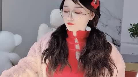 Daisy online show from February 15, 4:45 pm