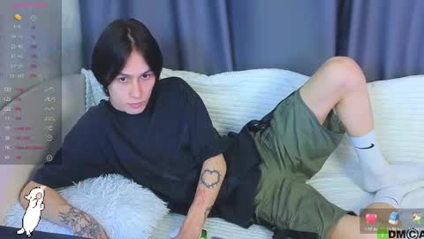 Mark online show from April 1, 8:17 pm