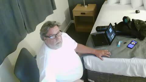 Snapshot of hardfreak4you chatting on September 30, 6:35 am hardfreak4you online show from September 30, 6:35 am