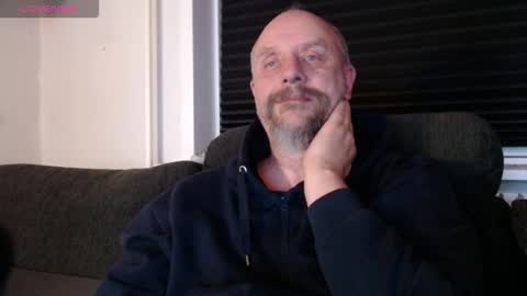 MrLazy online show from November 29, 5:53 pm