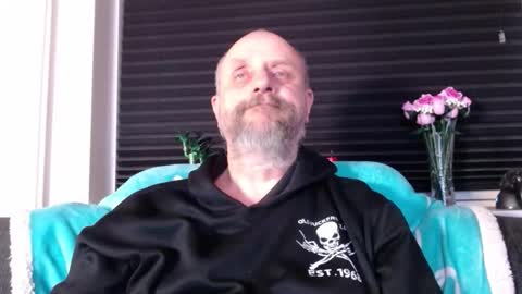 MrLazy online show from February 6, 7:38 pm