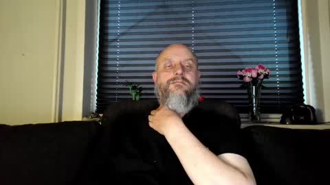 MrLazy online show from April 20, 6:22 pm