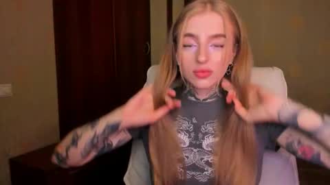 Julia online show from September 19, 6:06 am