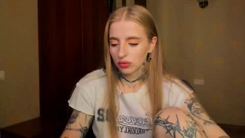 Julia online show from September 15, 6:04 am