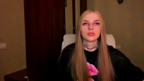 Julia online show from October 2, 5:06 am