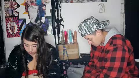    online show from December 23, 6:05 pm