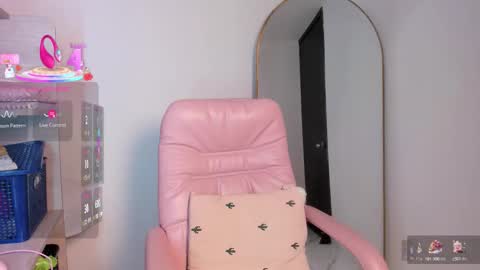 vanessa online show from December 16, 12:00 pm