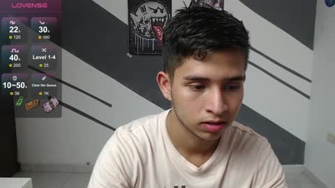 harold_18_ online show from December 2, 8:17 pm