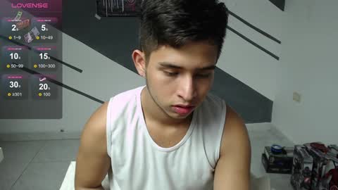 harold_18_ online show from December 4, 7:39 pm