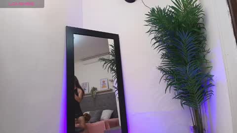 Snapshot of harper_brown1 chatting on October 2, 7:51 am Harper online show from October 2, 7:51 am