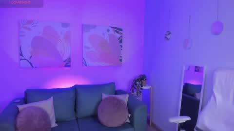 Harper  online show from April 19, 8:22 pm