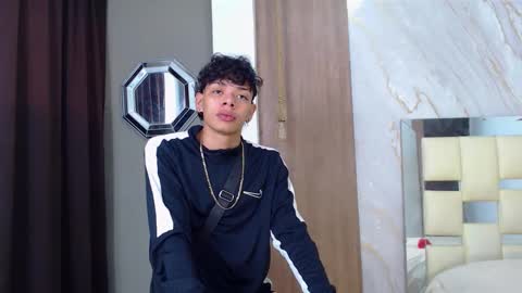 Harry online show from January 31, 9:45 pm