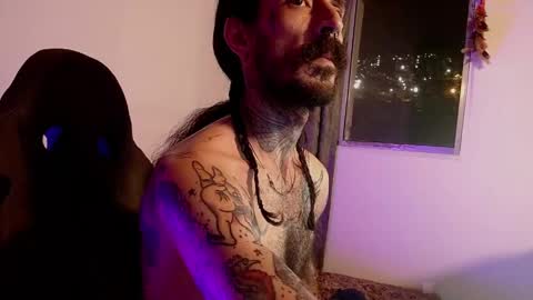 OMAR online show from April 14, 3:10 am