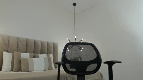 Harry Jones online show from February 28, 9:33 pm