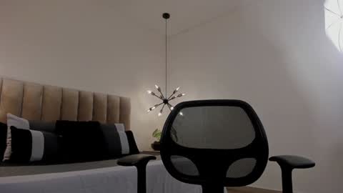 Harry Jones online show from January 9, 5:43 pm